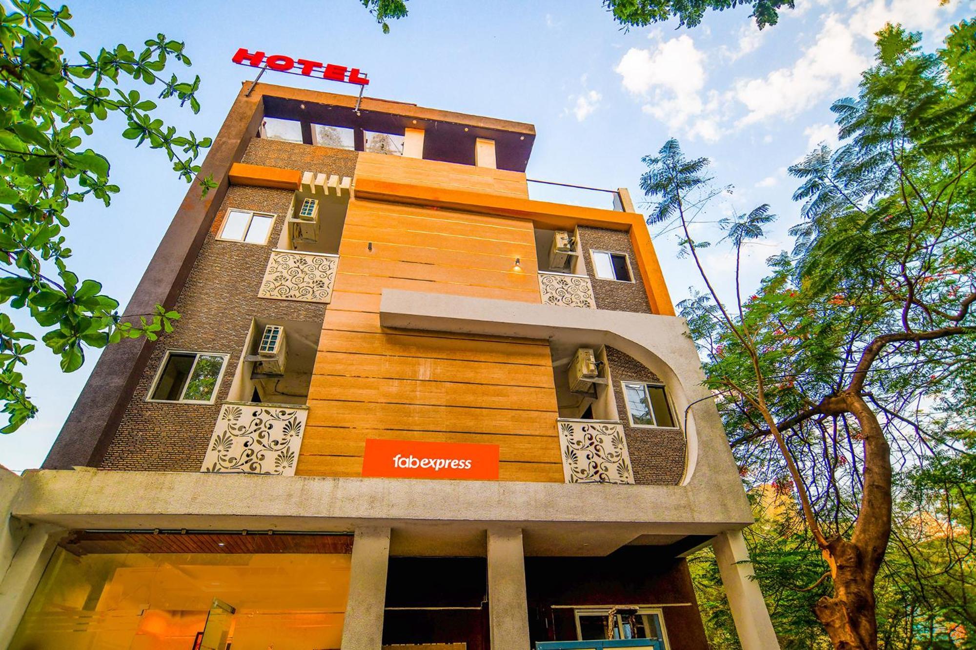 Hotel O Regal 印多尔 外观 照片