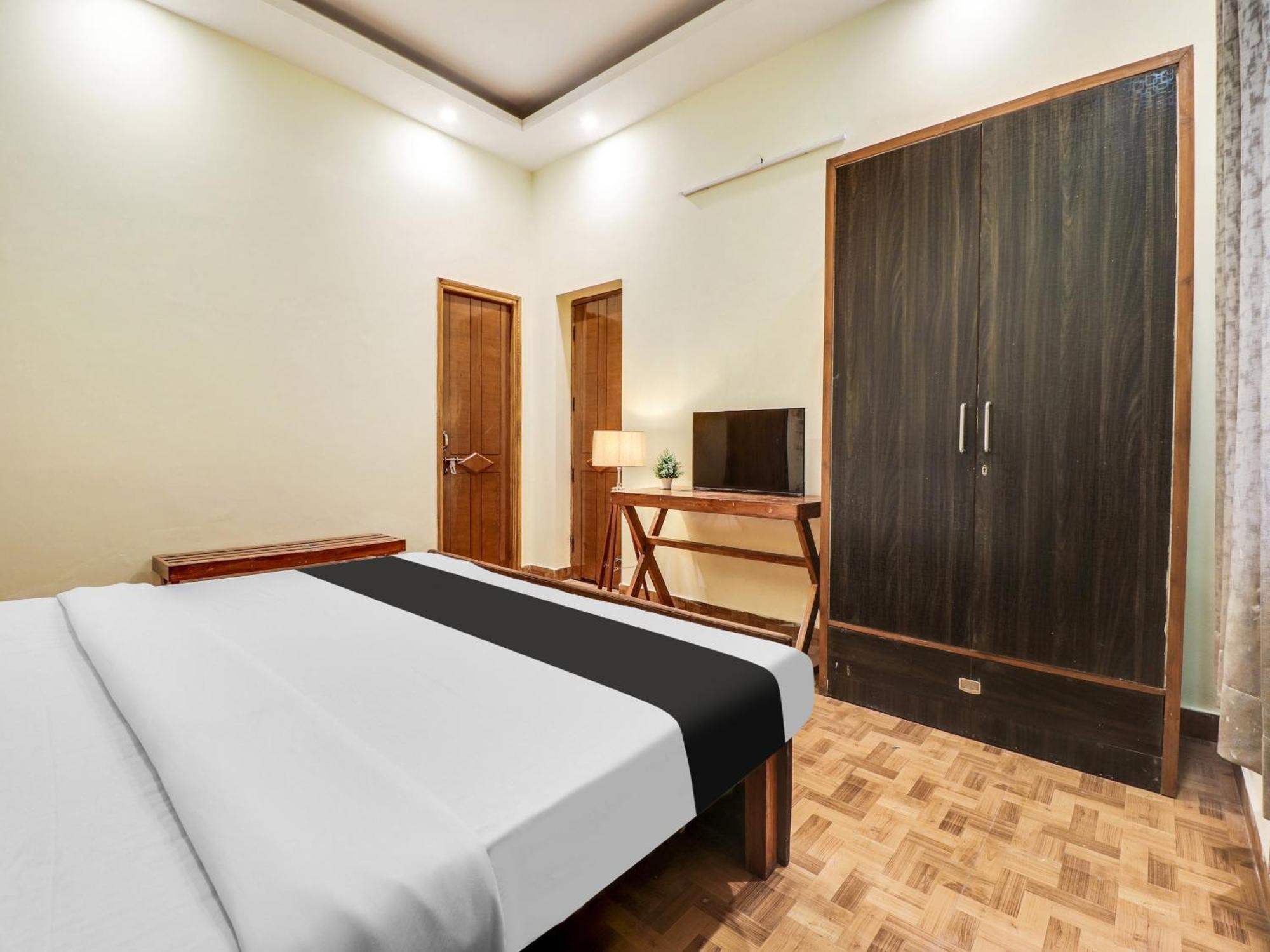 Hotel O Regal 印多尔 外观 照片