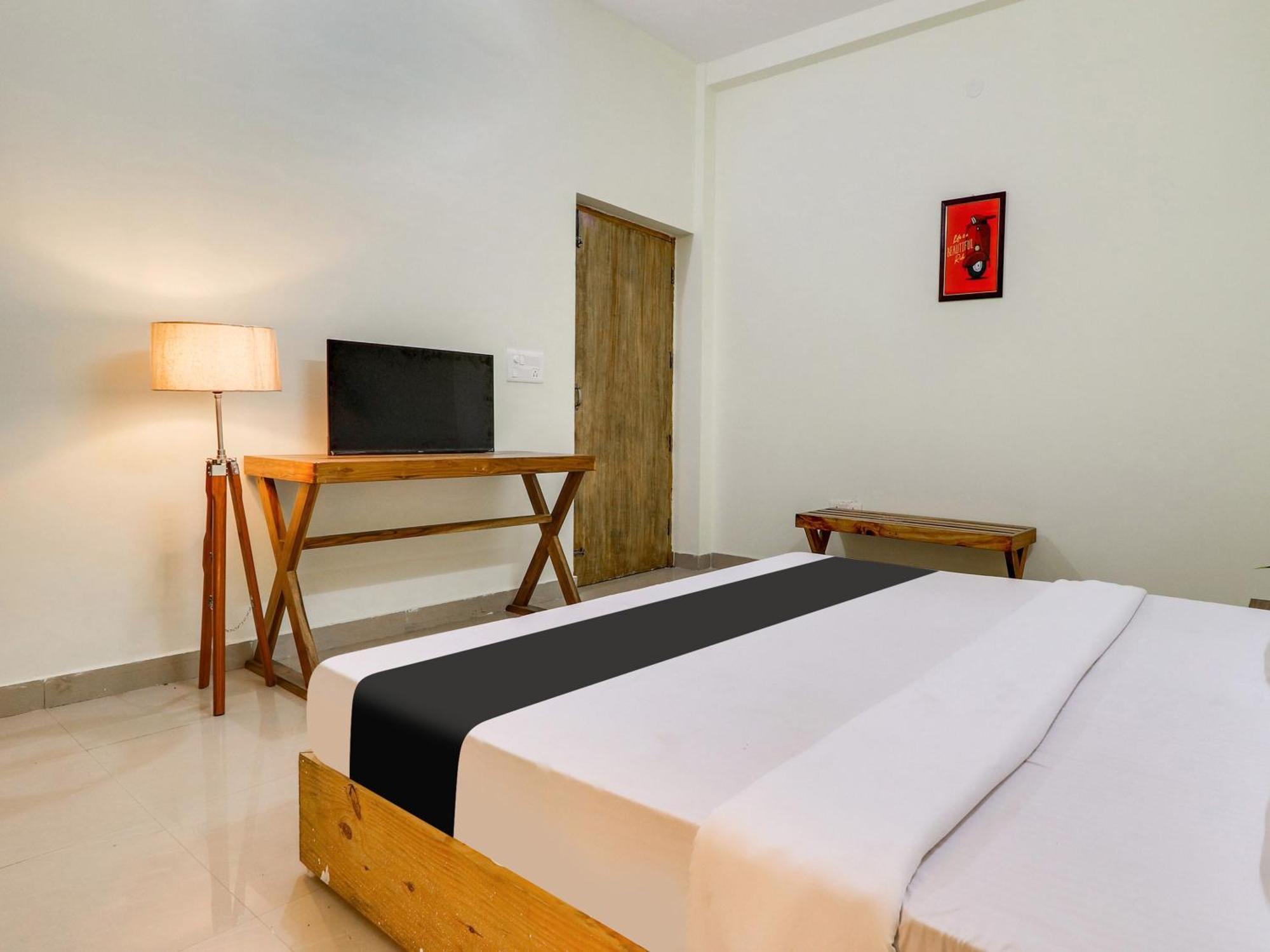 Hotel O Regal 印多尔 外观 照片