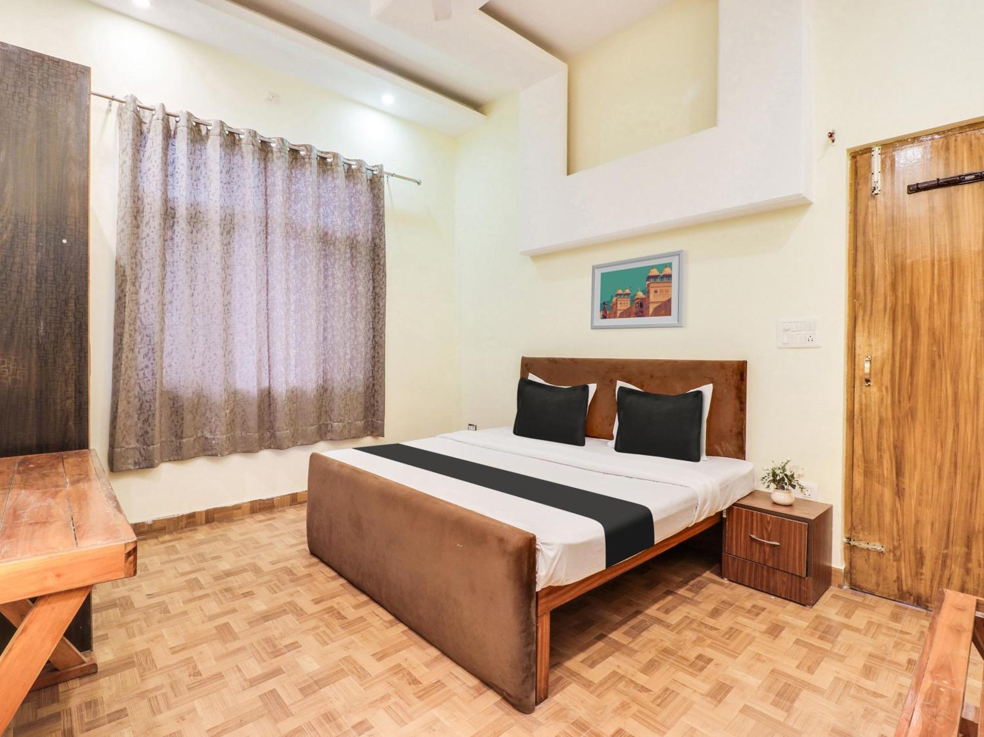 Hotel O Regal 印多尔 外观 照片