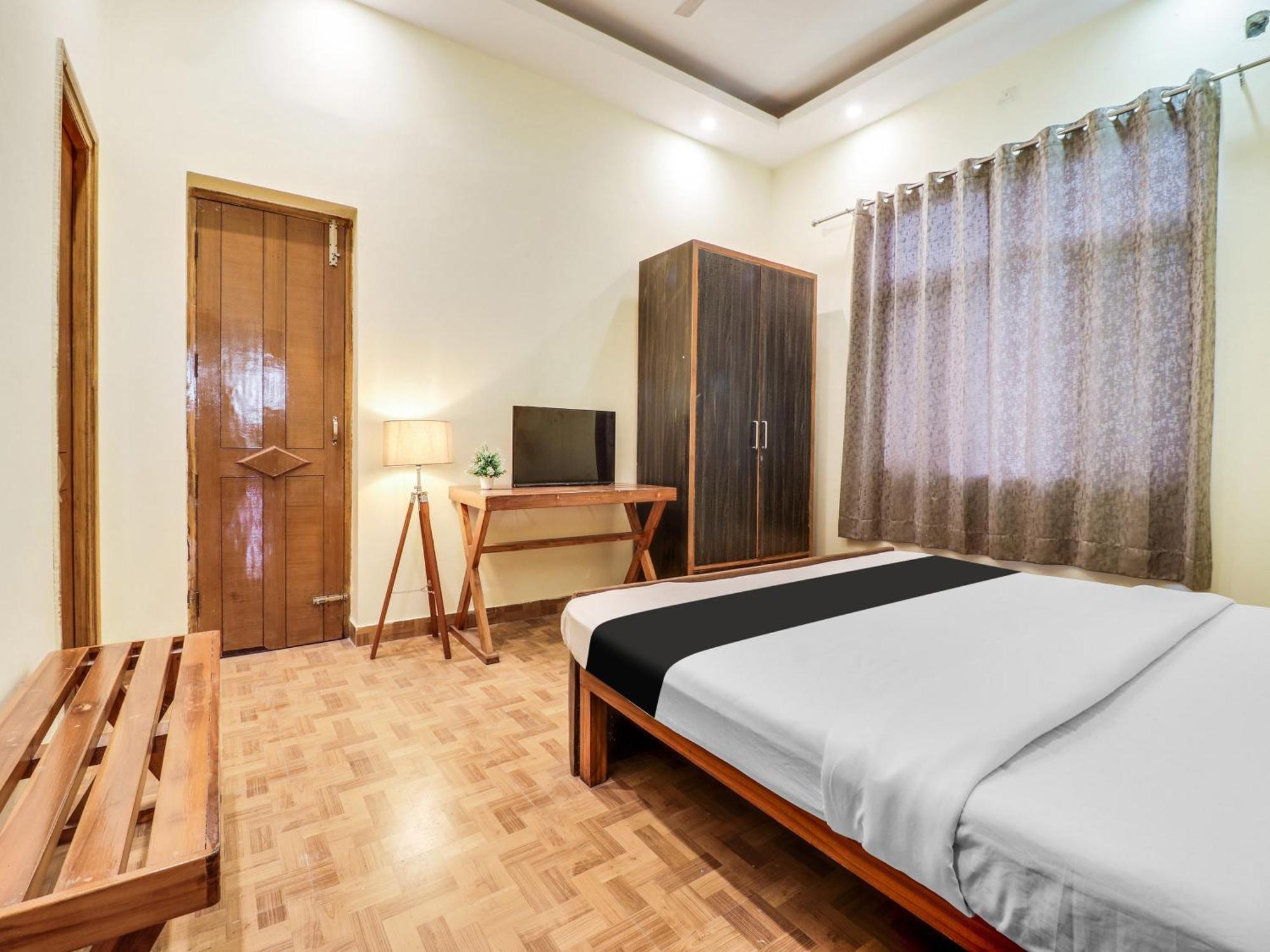 Hotel O Regal 印多尔 外观 照片