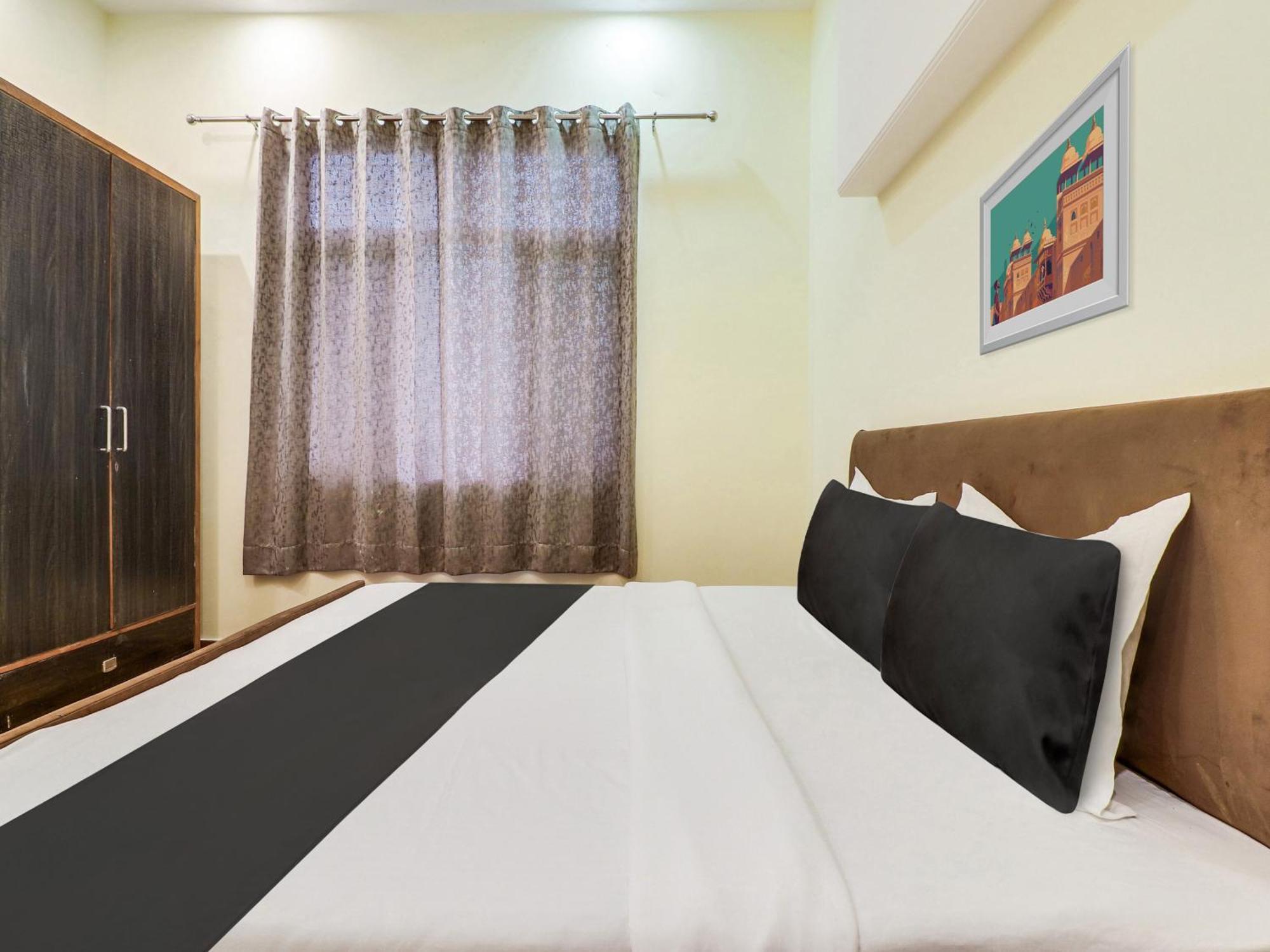Hotel O Regal 印多尔 外观 照片